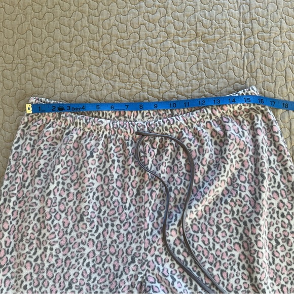 Aria Collection Light Pink, Gray & White Animal Print Fleece 2pc Pajama Set - Picture 8 of 10